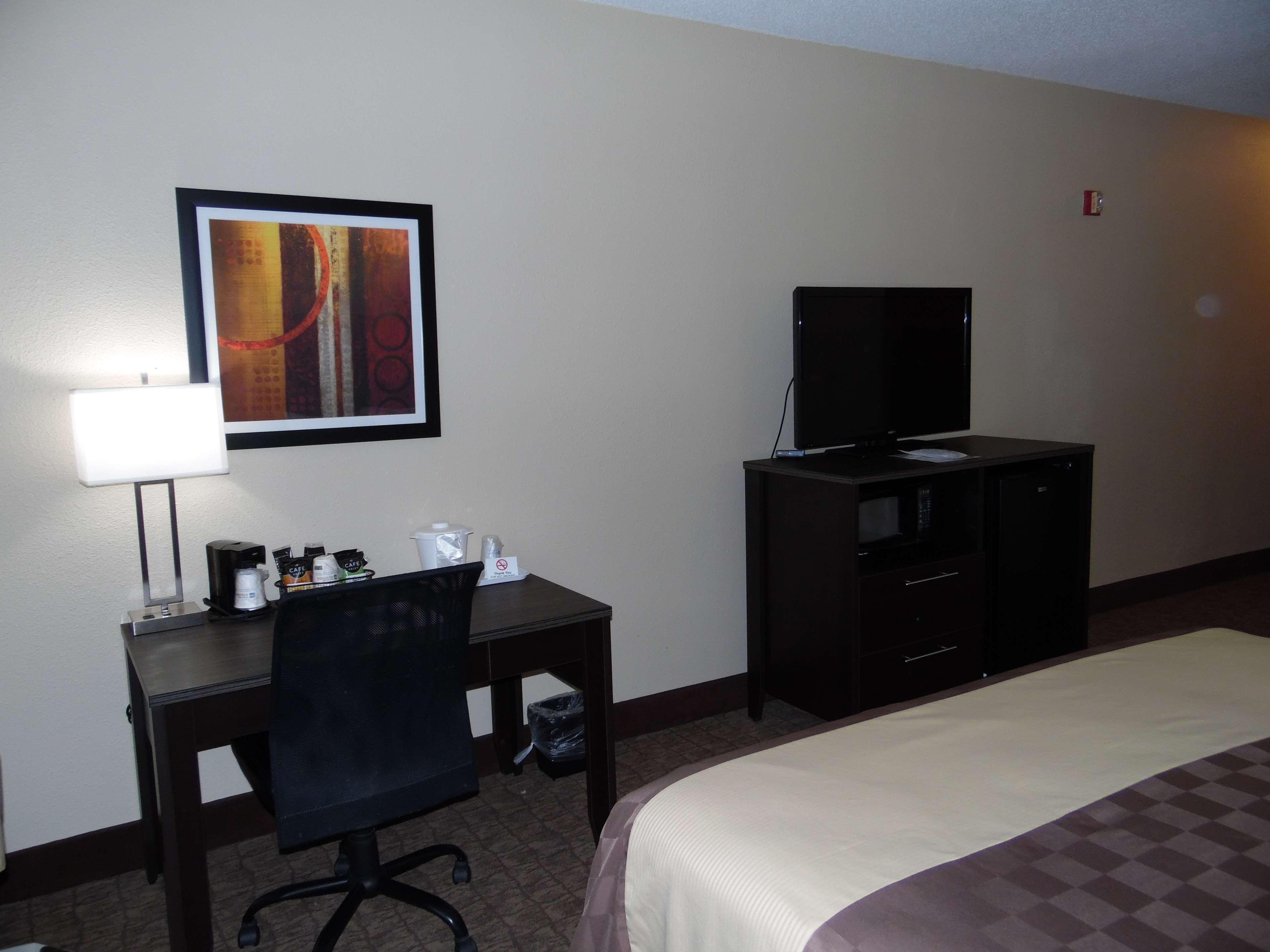 Best Western Teal Lake Inn Mexico Exterior photo
