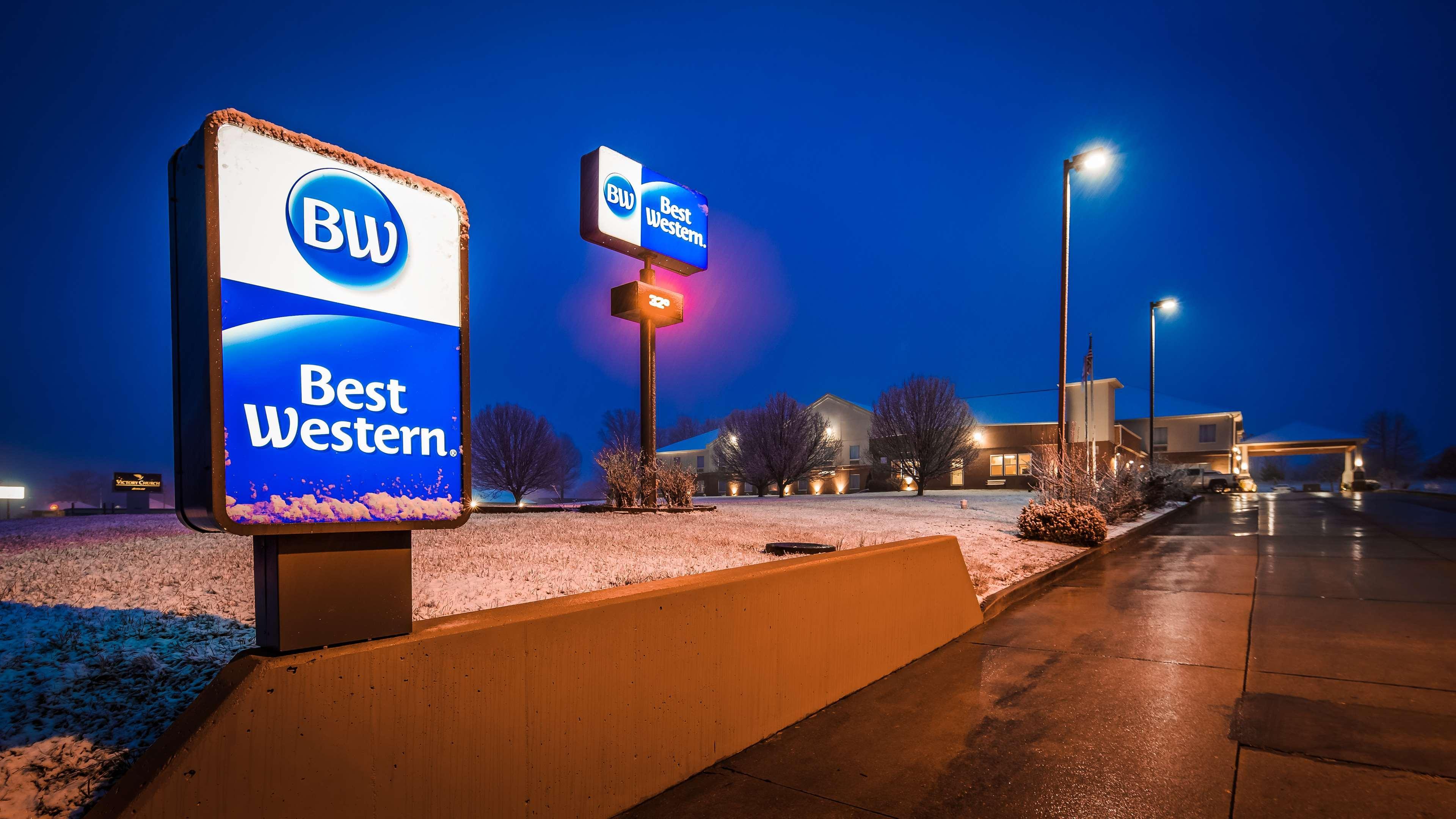 Best Western Teal Lake Inn Mexico Exterior photo