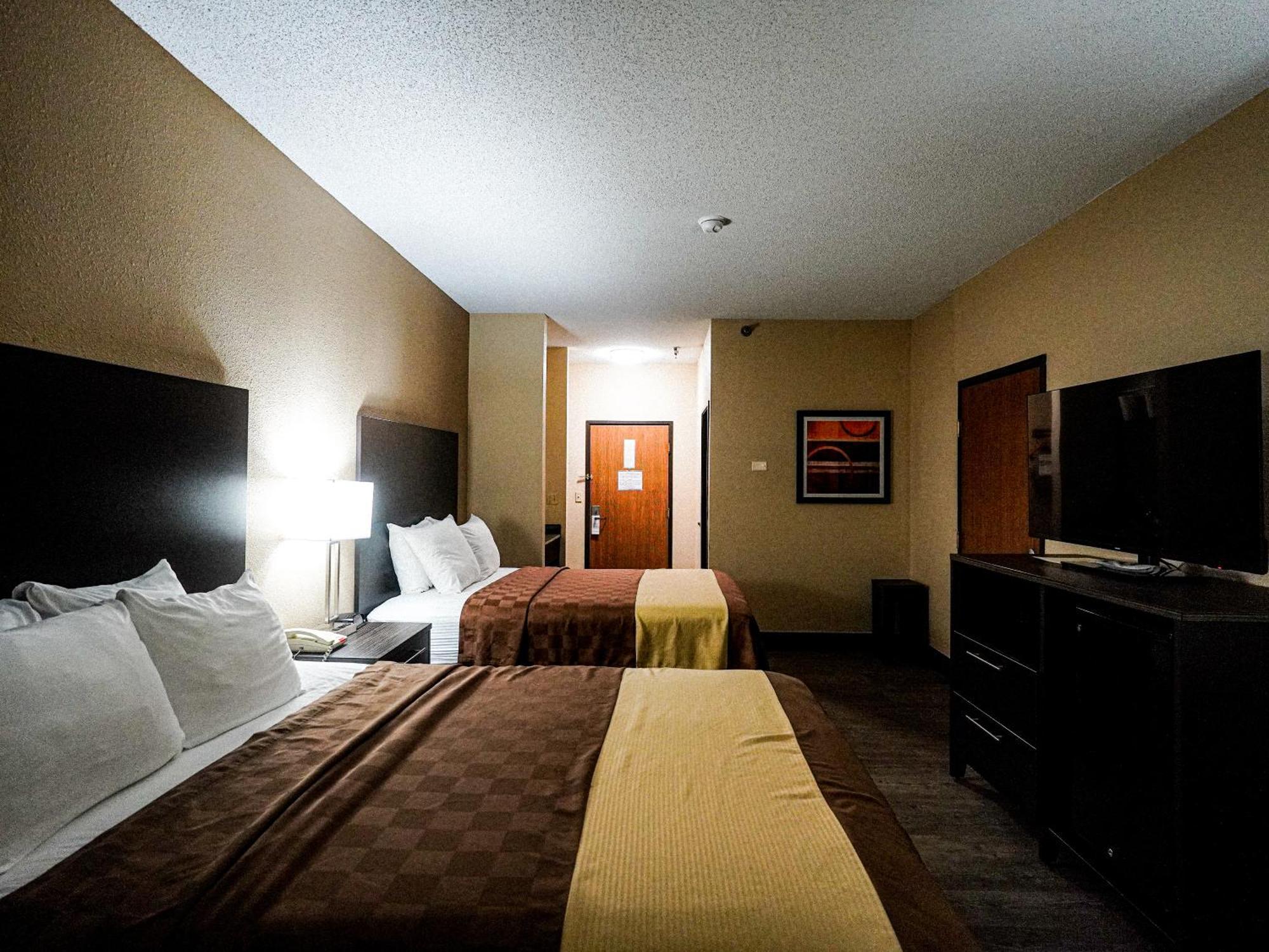 Best Western Teal Lake Inn Mexico Exterior photo