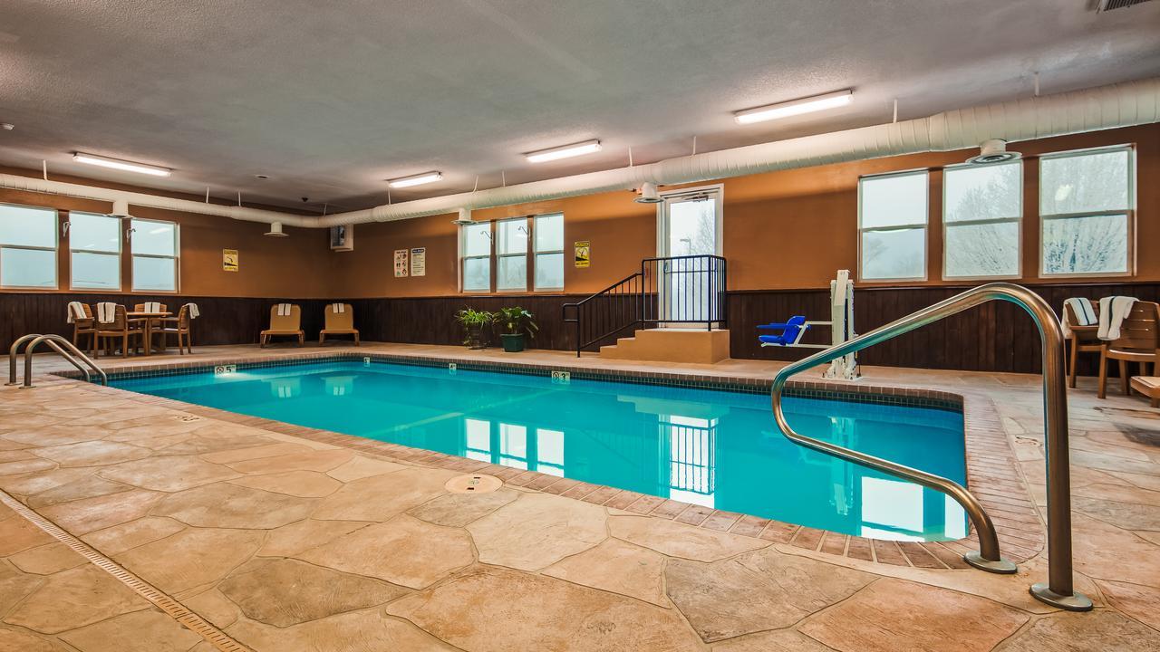 Best Western Teal Lake Inn Mexico Exterior photo
